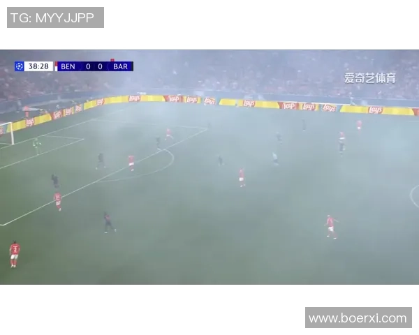 友谊赛精彩对决本菲卡与巴萨战成平局神扑瞬间令人惊叹